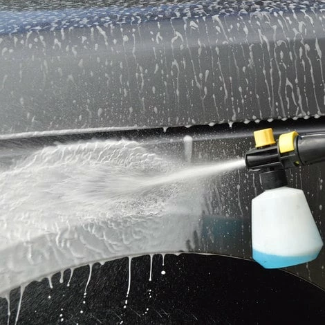 Wolf Detergent Foamer Bottle For Pressure Washers 2 Wolf Detergent Foamer Bottle For Pressure Washers - Image 2